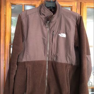 Women’s North Face Denali size XL
